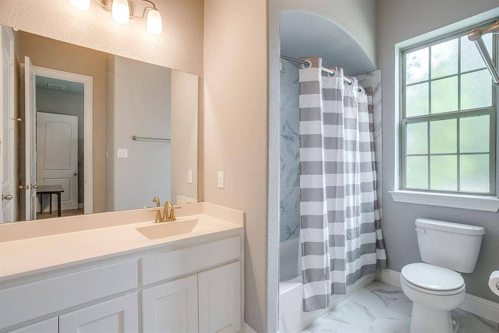 4407 Garnet Jade Drive, Arlington, TX 76005 4407 Garnet Jade Drive, Arlington, TX 76005