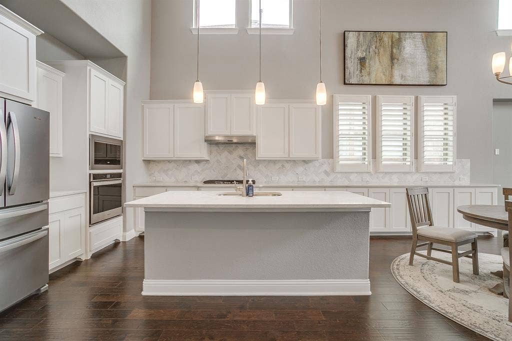 4407 Garnet Jade Drive, Arlington, TX 76005 4407 Garnet Jade Drive, Arlington, TX 76005