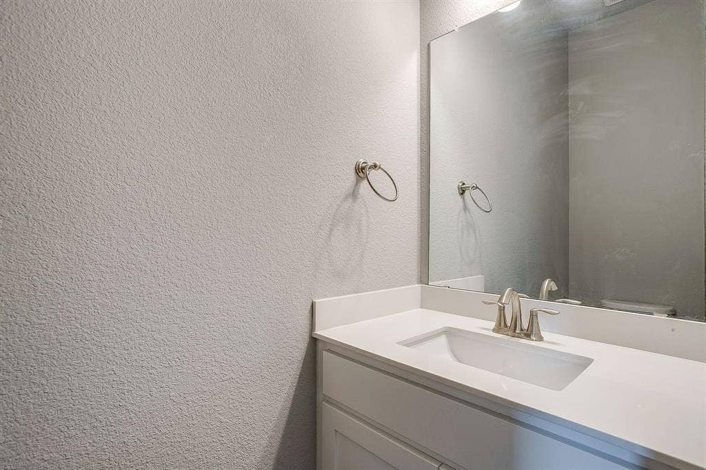 4407 Garnet Jade Drive, Arlington, TX 76005 4407 Garnet Jade Drive, Arlington, TX 76005