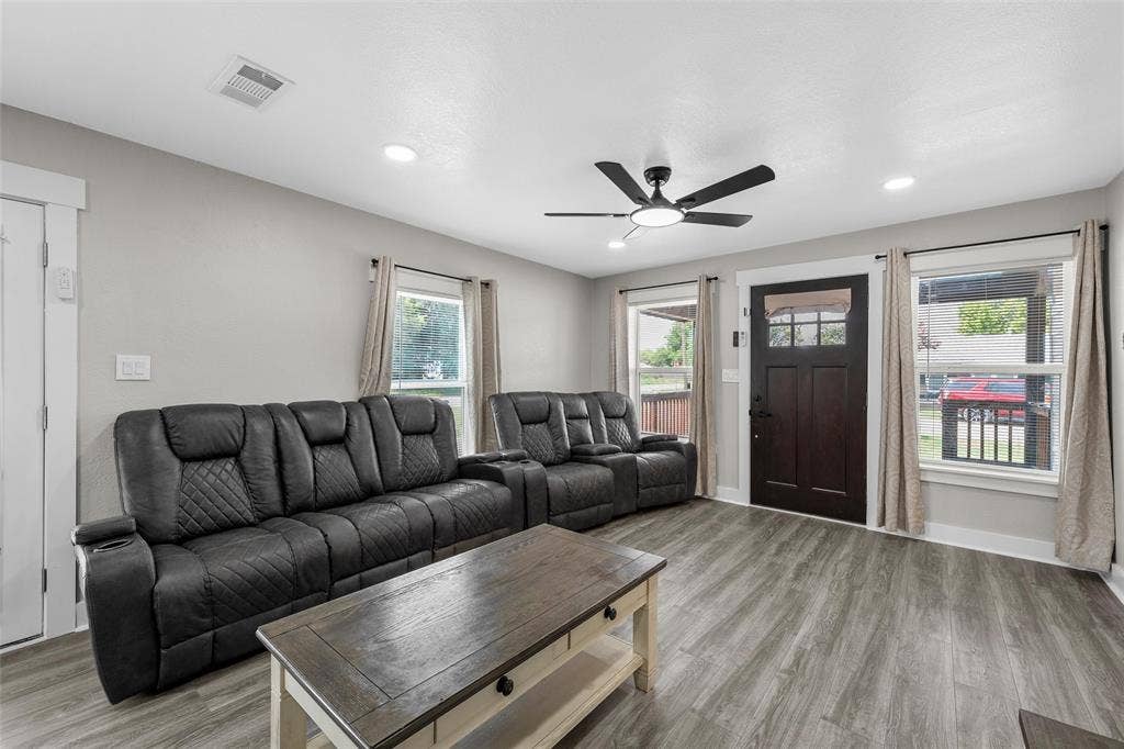 122 Rogers Street, McGregor, TX 76657 122 Rogers Street, McGregor, TX 76657