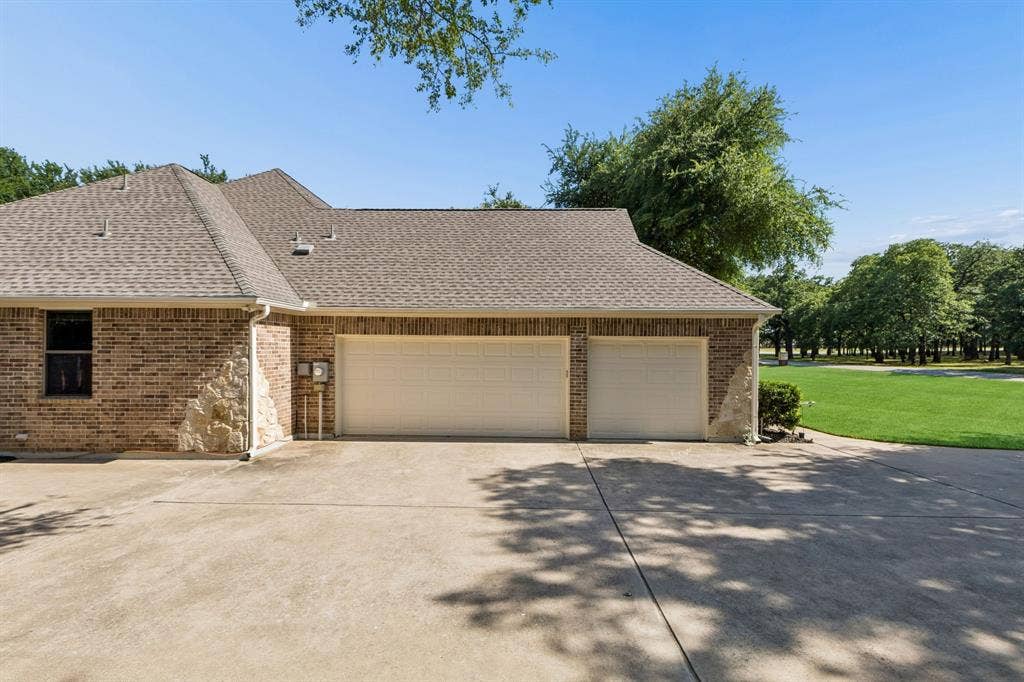 612 Sportsman Park Road, Azle, TX 76020 612 Sportsman Park Road, Azle, TX 76020