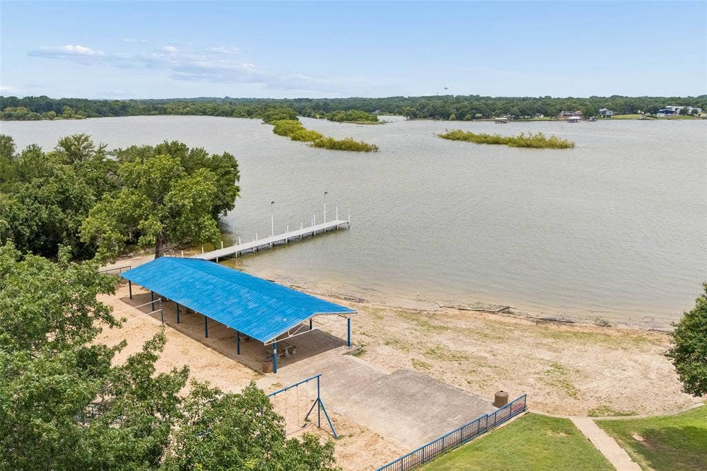 612 Sportsman Park Road, Azle, TX 76020 612 Sportsman Park Road, Azle, TX 76020