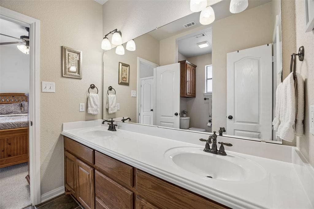 612 Sportsman Park Road, Azle, TX 76020 612 Sportsman Park Road, Azle, TX 76020