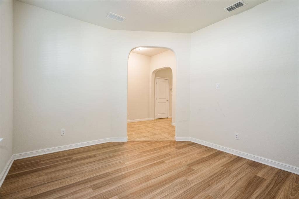 916 Hawks Way, Argyle, TX 76226