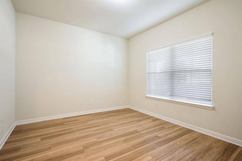 916 Hawks Way, Argyle, TX 76226