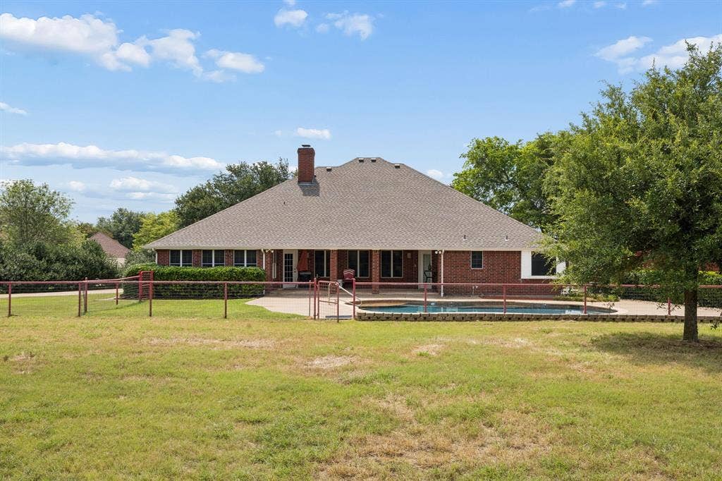 4210 Whitehead Road, Midlothian, TX 76065 Back Exterior