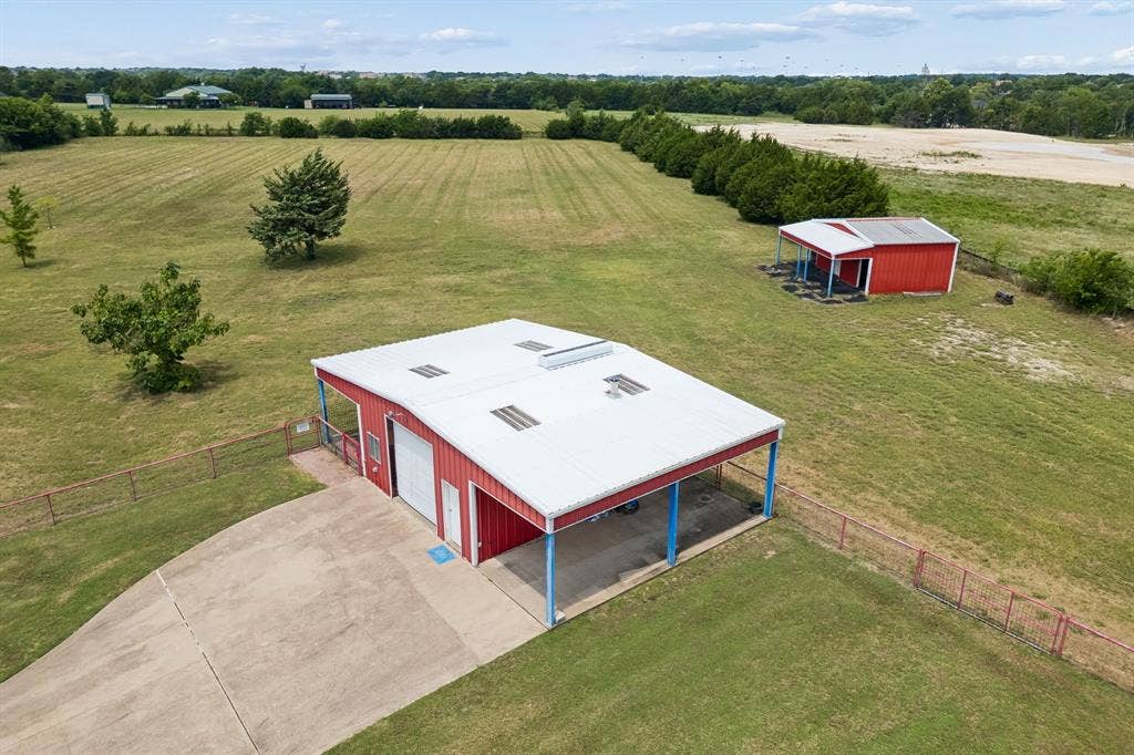 4210 Whitehead Road, Midlothian, TX 76065 Detached Shop with Garage Space