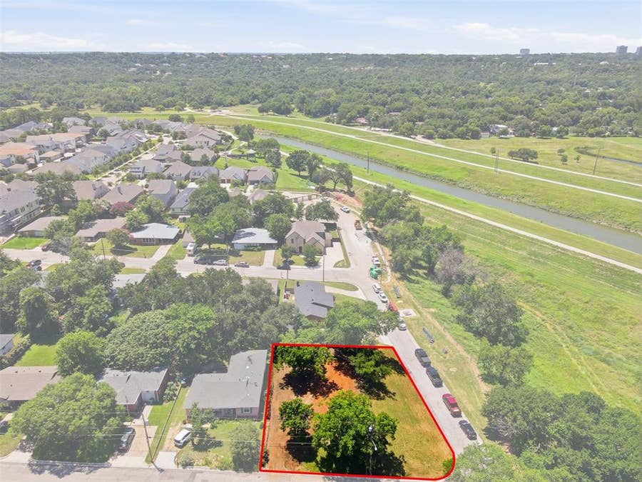 Property photo for 5317 Red Bud Lane, Fort Worth, TX