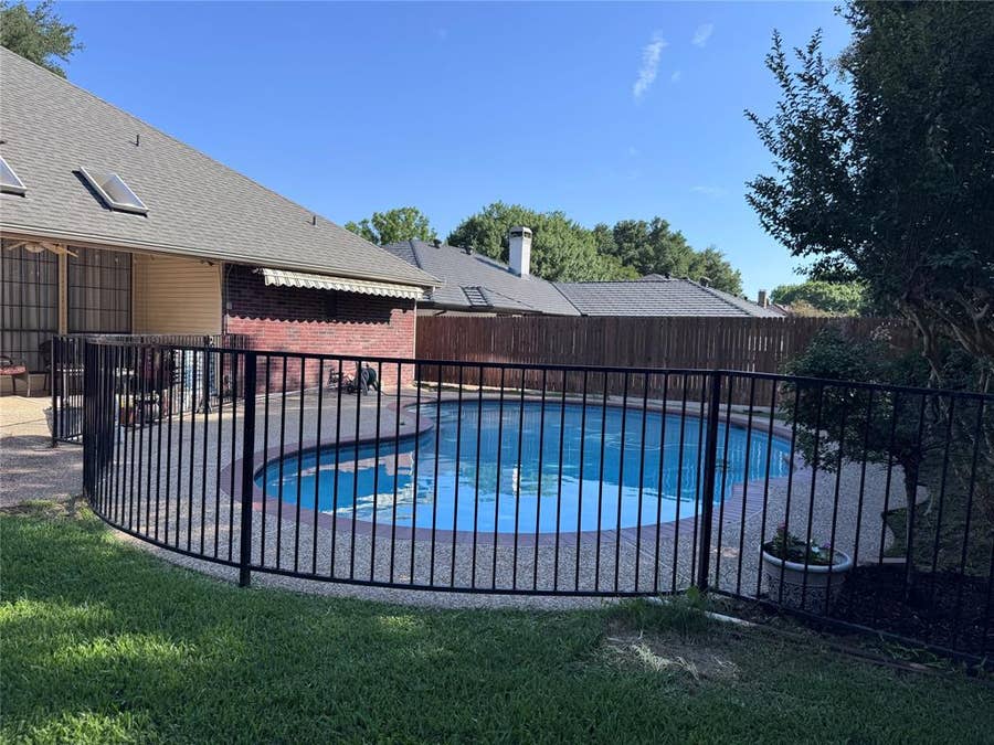 Property photo for 2105 Sleepy Hollow Drive, Arlington, TX