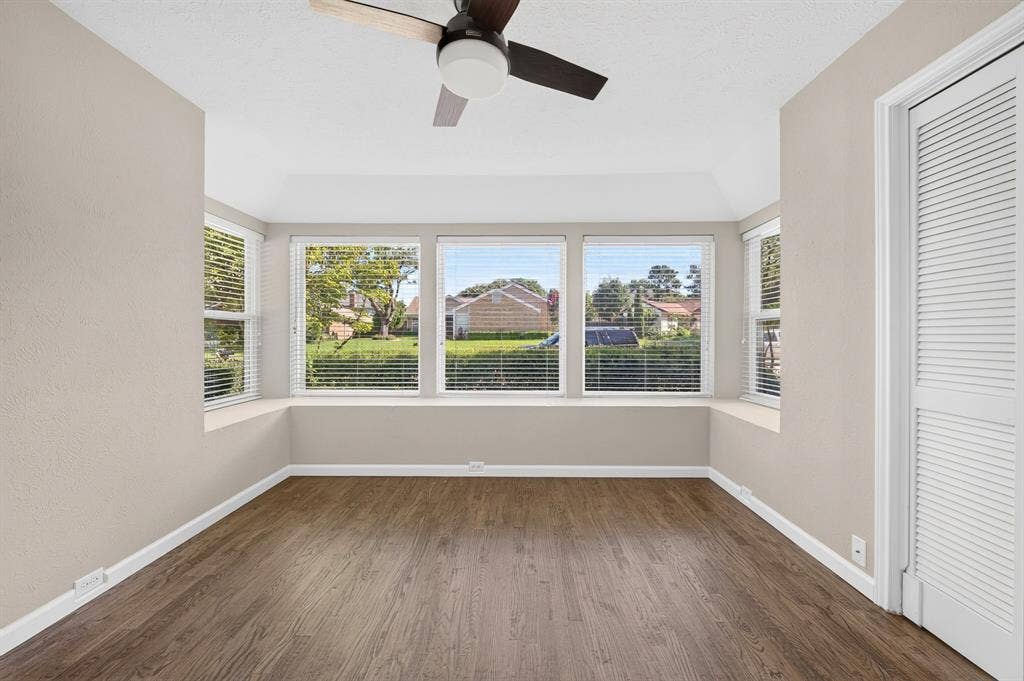 5806 Smoke Glass Trail, Dallas, TX 75252 5806 Smoke Glass Trail, Dallas, TX 75252