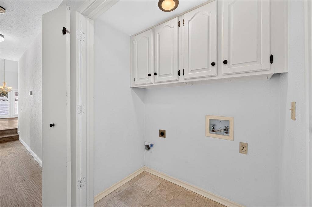 5806 Smoke Glass Trail, Dallas, TX 75252 5806 Smoke Glass Trail, Dallas, TX 75252