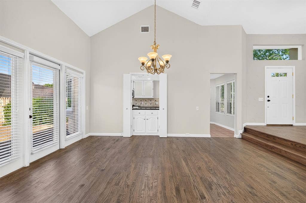 5806 Smoke Glass Trail, Dallas, TX 75252 5806 Smoke Glass Trail, Dallas, TX 75252