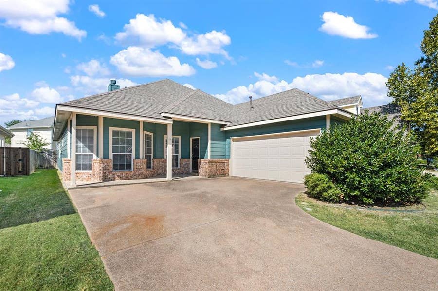 Property photo for 9509 Water Tree Drive, McKinney, TX