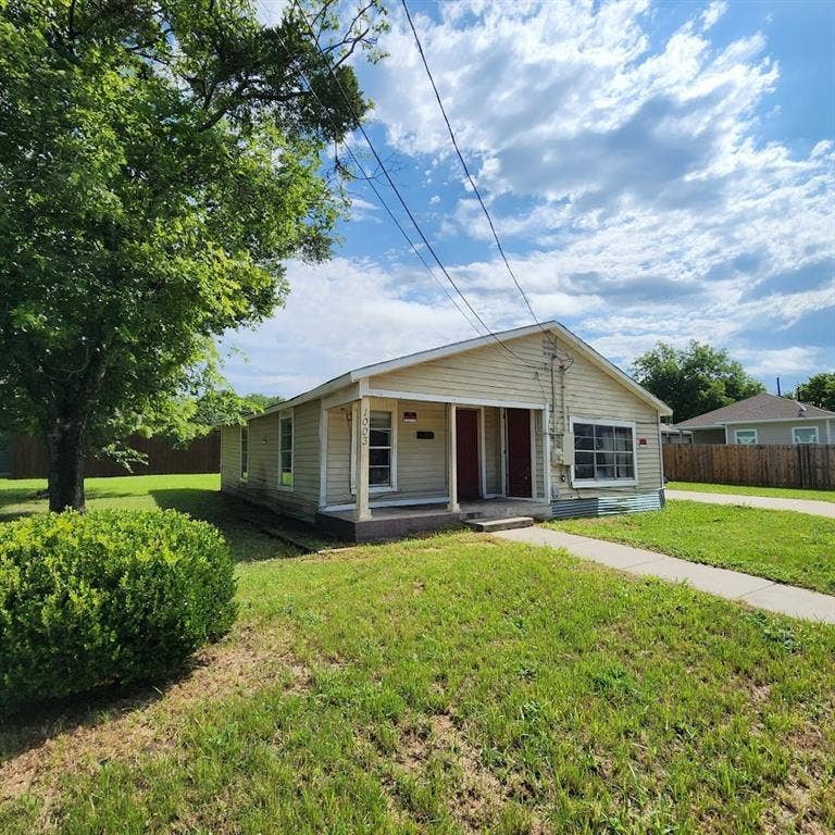 Property photo for 1003 Garcia Street, McKinney, TX
