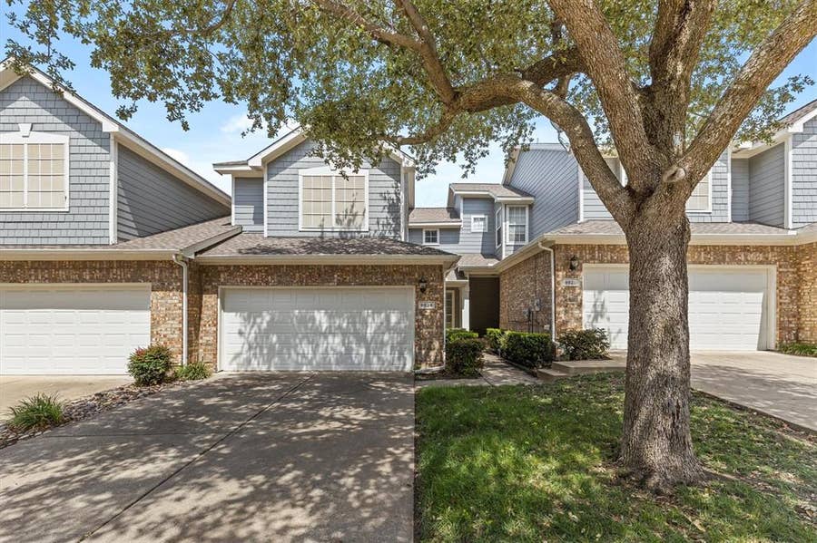 Property photo for 9824 Castlewood Drive, Plano, TX