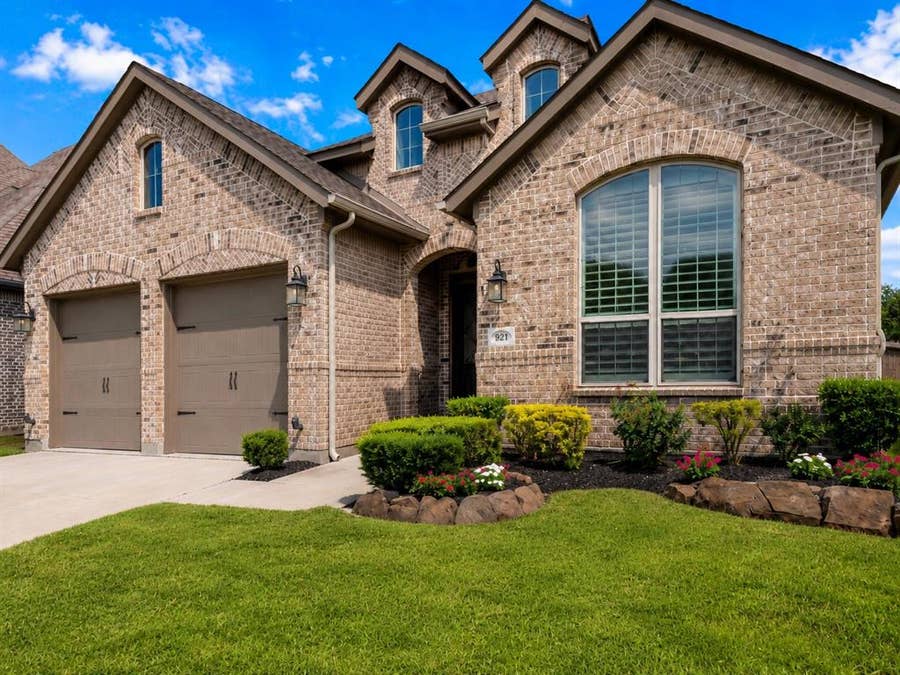 Property photo for 921 Hubbard Creek Trail, McKinney, TX