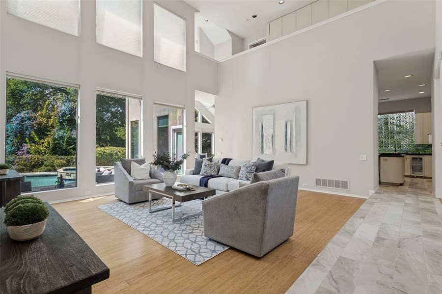 Property photo for 5720 Moss Creek Trail, Dallas, TX