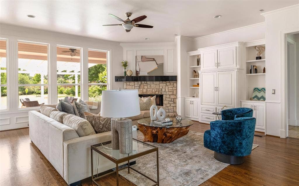 10110 Betty Jane Lane, Dallas, TX 75229