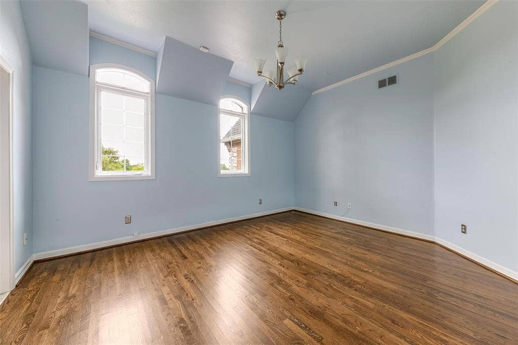 10110 Betty Jane Lane, Dallas, TX 75229