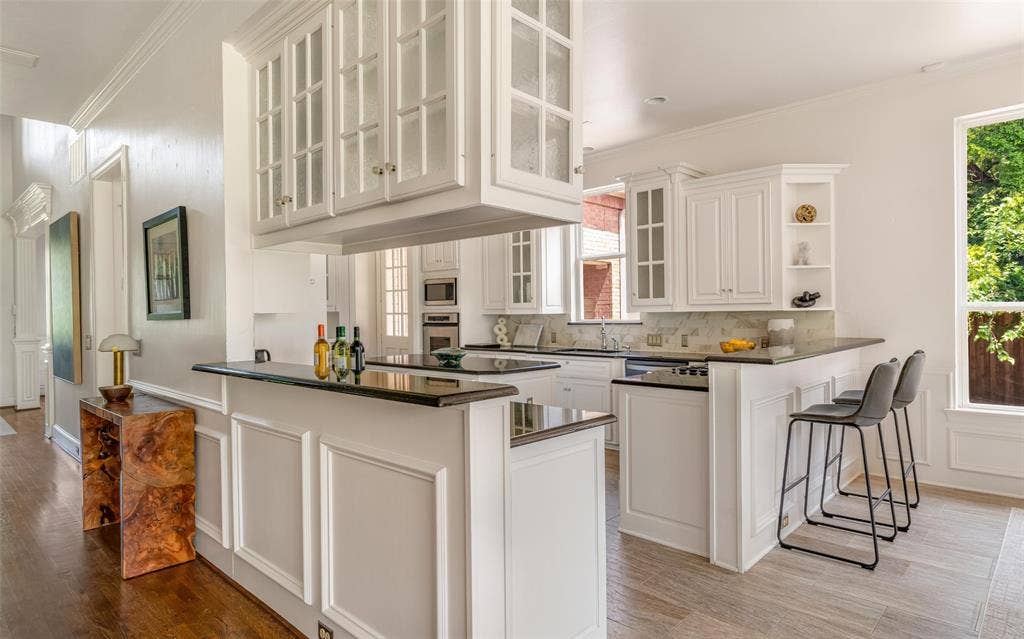 10110 Betty Jane Lane, Dallas, TX 75229