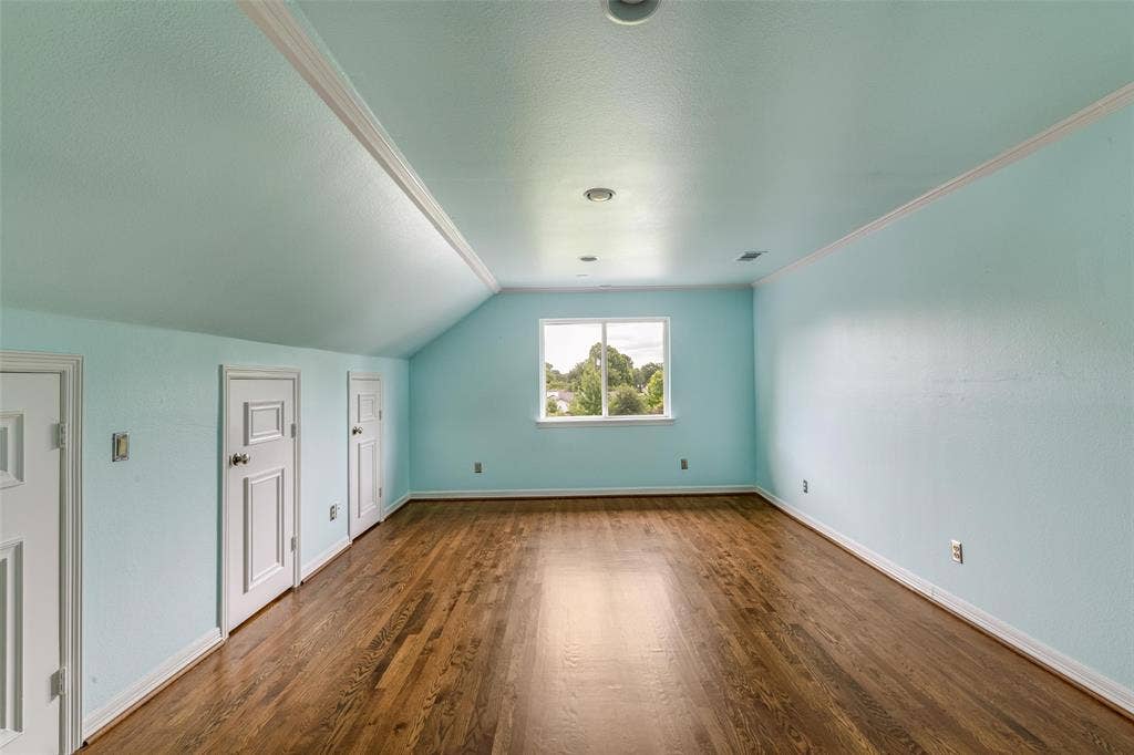 10110 Betty Jane Lane, Dallas, TX 75229
