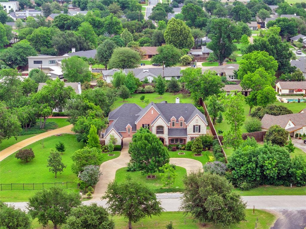 10110 Betty Jane Lane, Dallas, TX 75229