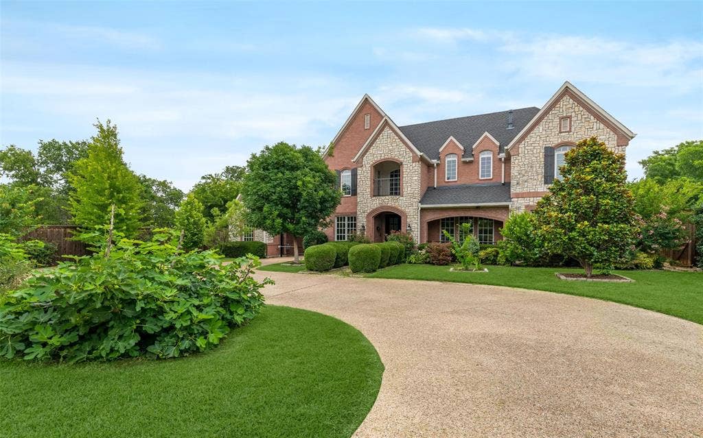 10110 Betty Jane Lane, Dallas, TX 75229