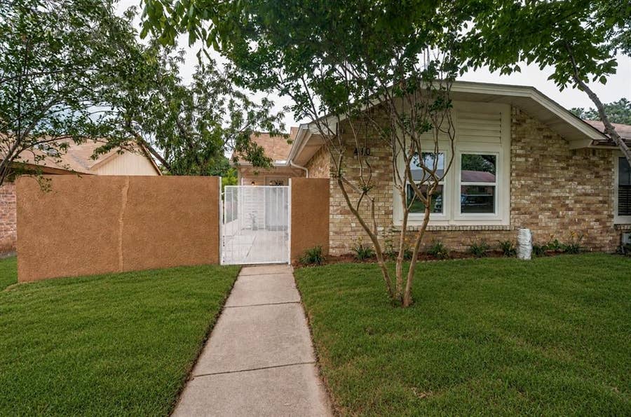Property photo for 412 Pogue Street, Cedar Hill, TX