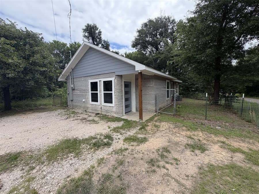Property photo for 7148 Valleyview Drive, Mabank, TX