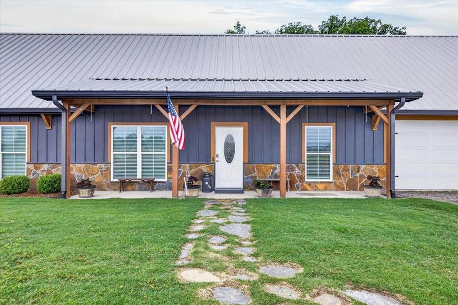 Property photo for 114 Lakewood Road, Trinidad, TX