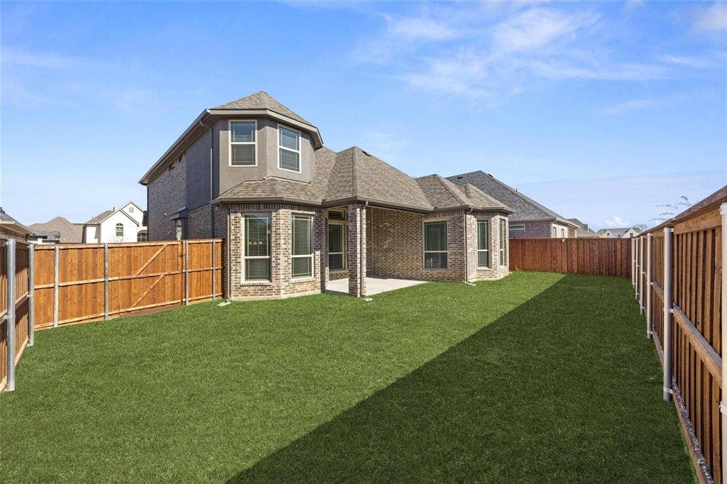 2406 Colonial Lane, Midlothian, TX 76065 2406 Colonial Lane, Midlothian, TX 76065