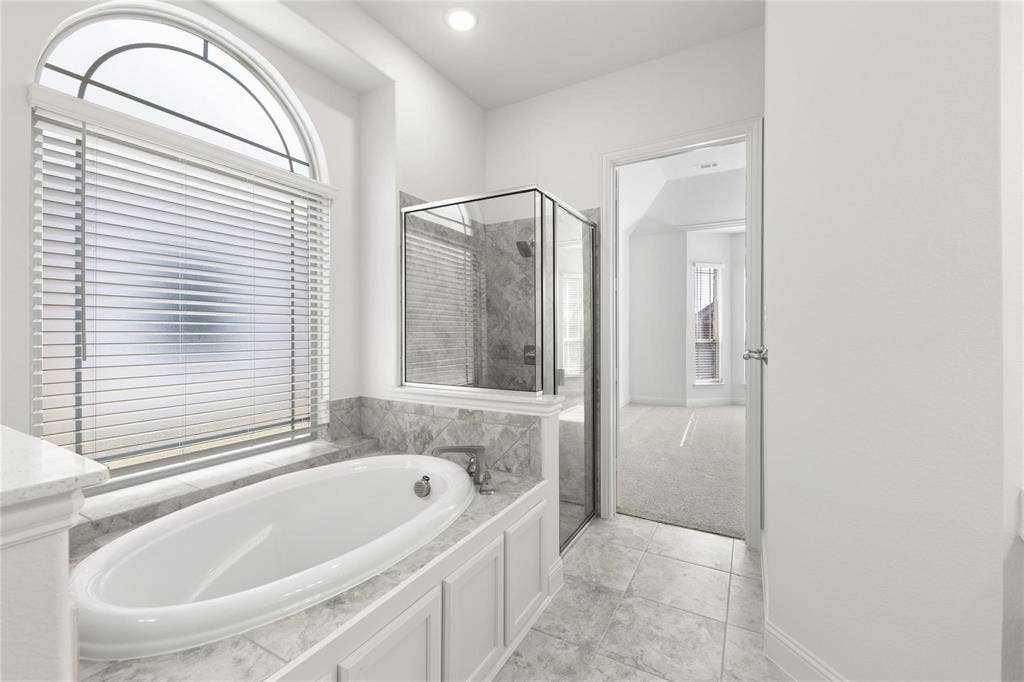 2406 Colonial Lane, Midlothian, TX 76065 2406 Colonial Lane, Midlothian, TX 76065