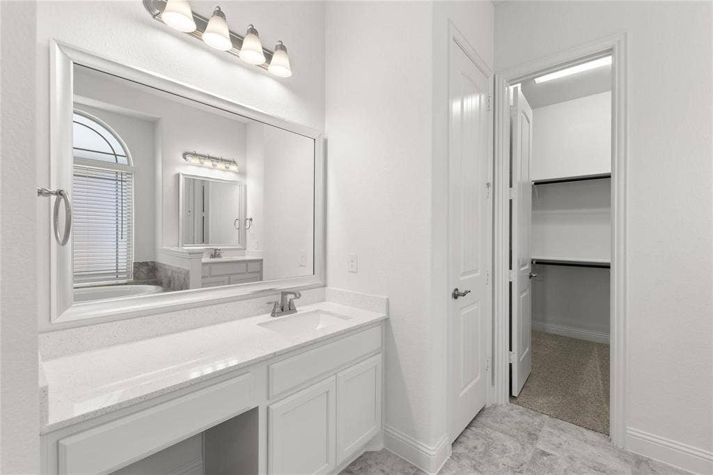 2406 Colonial Lane, Midlothian, TX 76065 2406 Colonial Lane, Midlothian, TX 76065