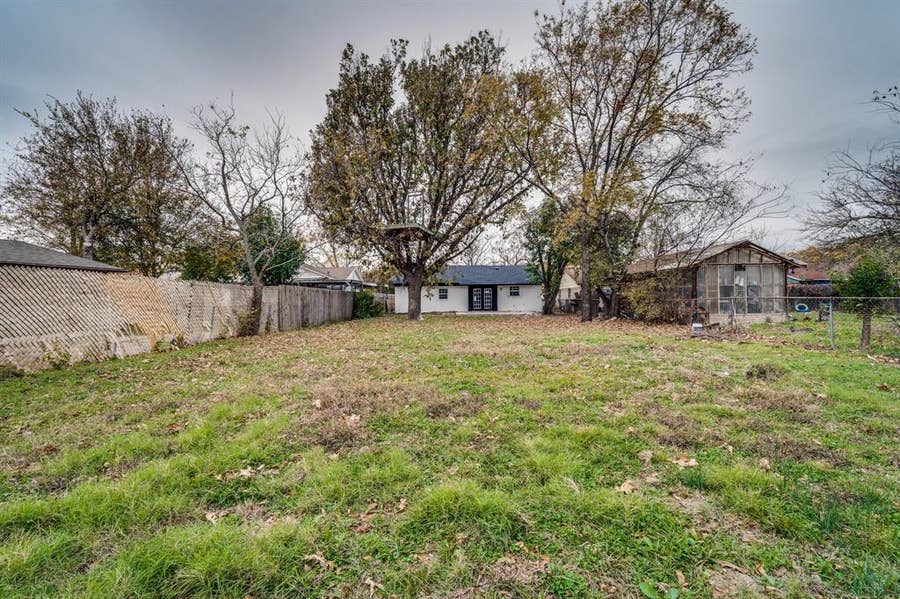 Property photo for 2110 Aggie Drive, Grand Prairie, TX