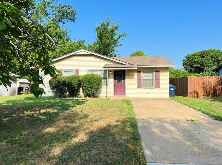 Property photo for 3909 Atlas Drive, Denton, TX