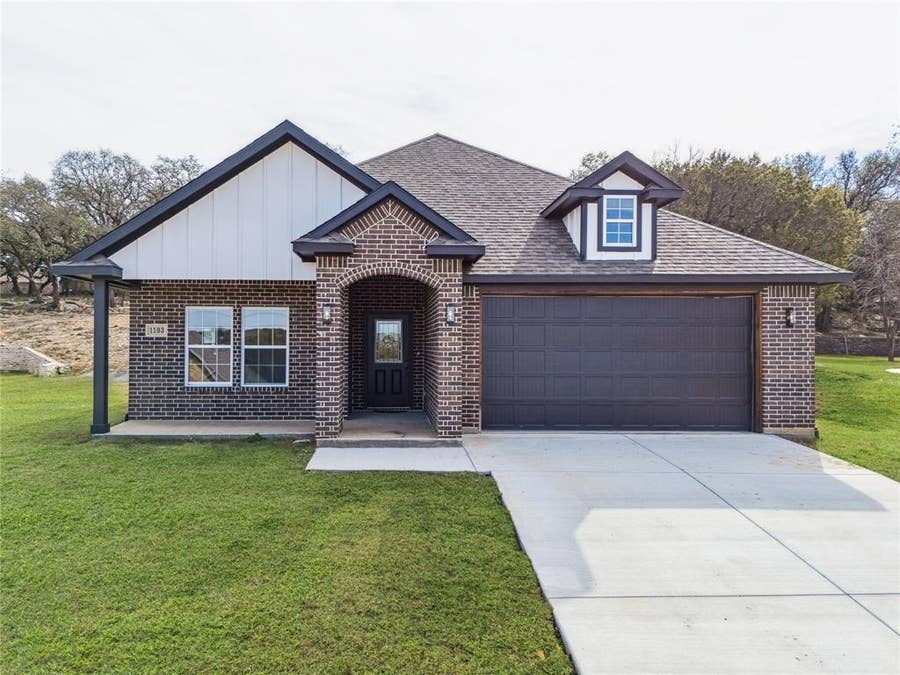 Property photo for 1103 Bandera Trail, Granbury, TX