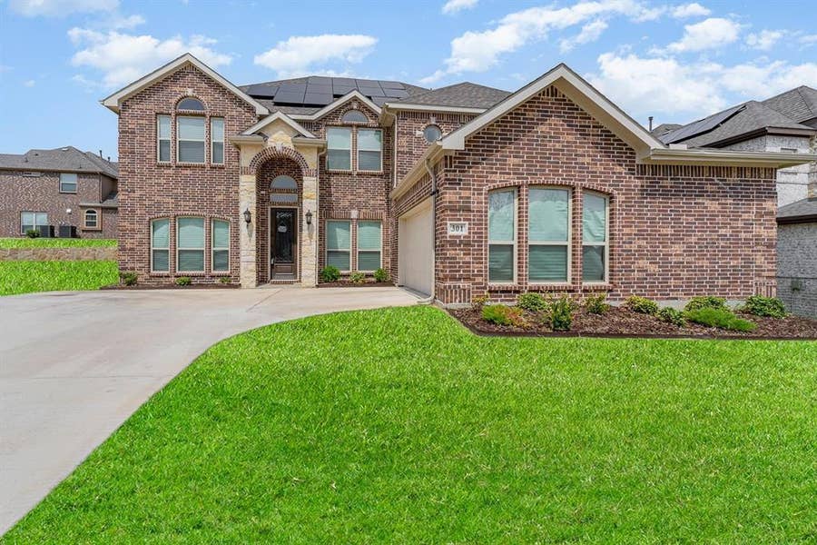 Property photo for 301 Calhoun Street, Glenn Heights, TX