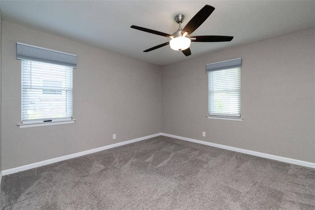 702 Commerce Street, Euless, TX 76040 702 Commerce Street, Euless, TX 76040