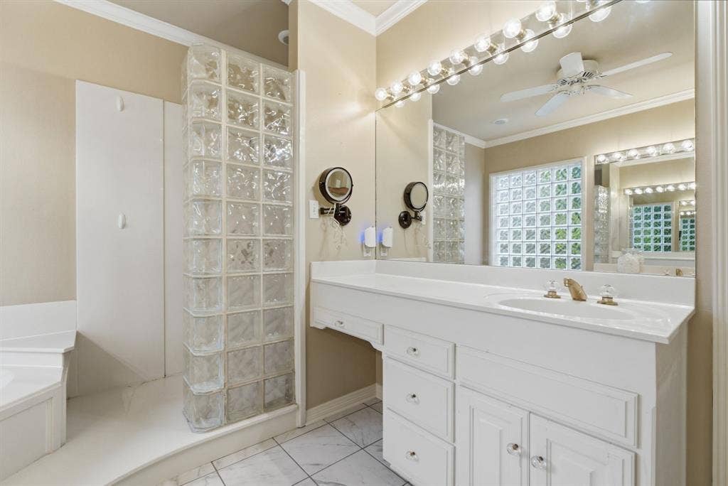 4117 Hollow Oak Circle, Tyler, TX 75707 4117 Hollow Oak Circle, Tyler, TX 75707