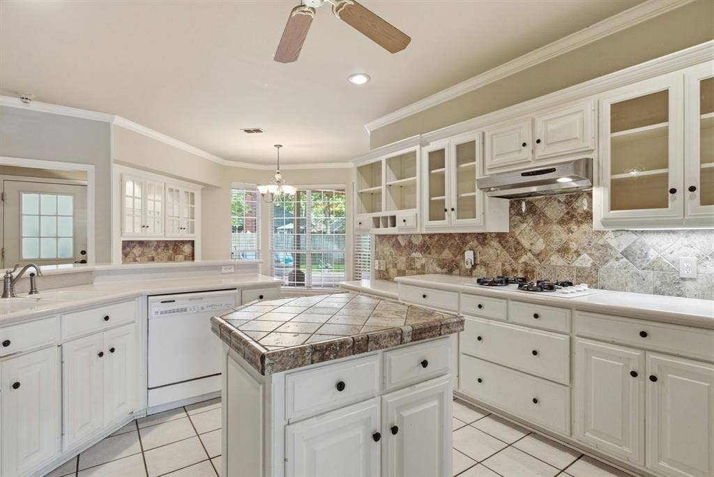 4117 Hollow Oak Circle, Tyler, TX 75707 4117 Hollow Oak Circle, Tyler, TX 75707