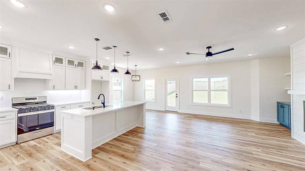 207 Sides Boulevard, Bullard, TX 75757 207 Sides Boulevard, Bullard, TX 75757