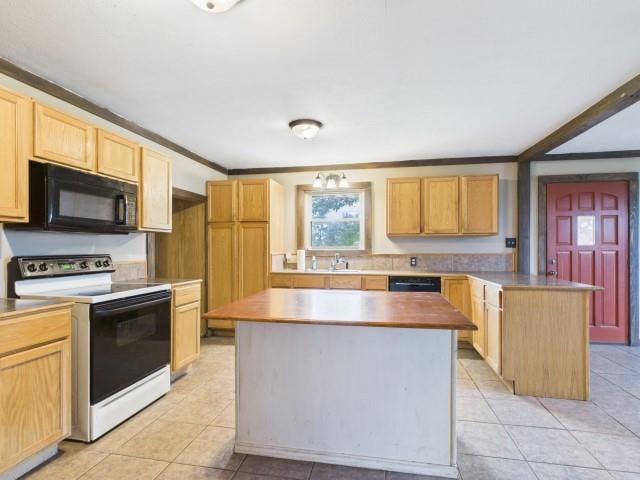 29118 N State Highway 19, Athens, TX 75752 29118 N State Highway 19, Athens, TX 75752