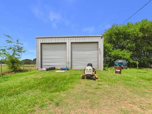 29118 N State Highway 19, Athens, TX 75752 29118 N State Highway 19, Athens, TX 75752