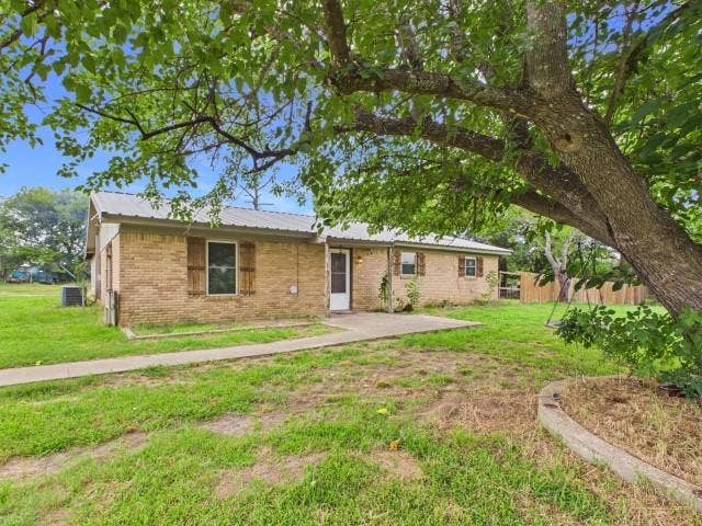29118 N State Highway 19, Athens, TX 75752 29118 N State Highway 19, Athens, TX 75752