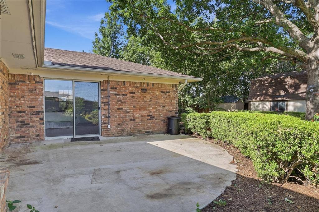 2605 Buckingham Drive, Denton, TX 76209
