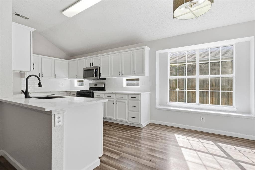 1510 Cross Courts Drive, Garland, TX 75040 1510 Cross Courts Drive, Garland, TX 75040