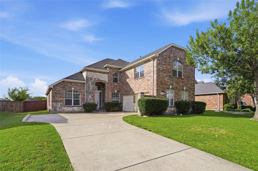 Property photo for 10202 Fairway Vista Drive, Rowlett, TX