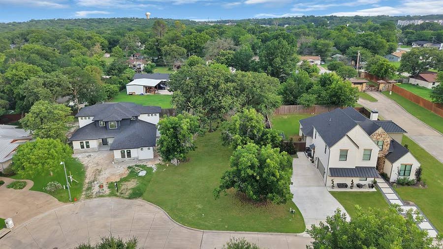 Property photo for 209 Familia Court, Azle, TX