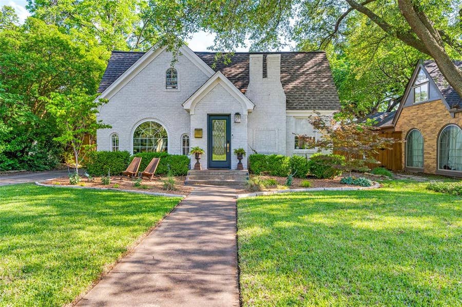 Property photo for 5706 Kenwood Avenue, Dallas, TX
