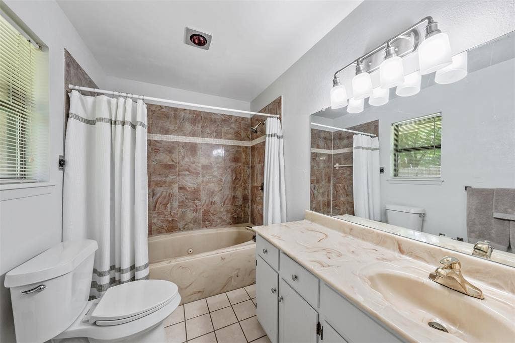 354 Royal Circle, Whitehouse, TX 75791 354 Royal Circle, Whitehouse, TX 75791